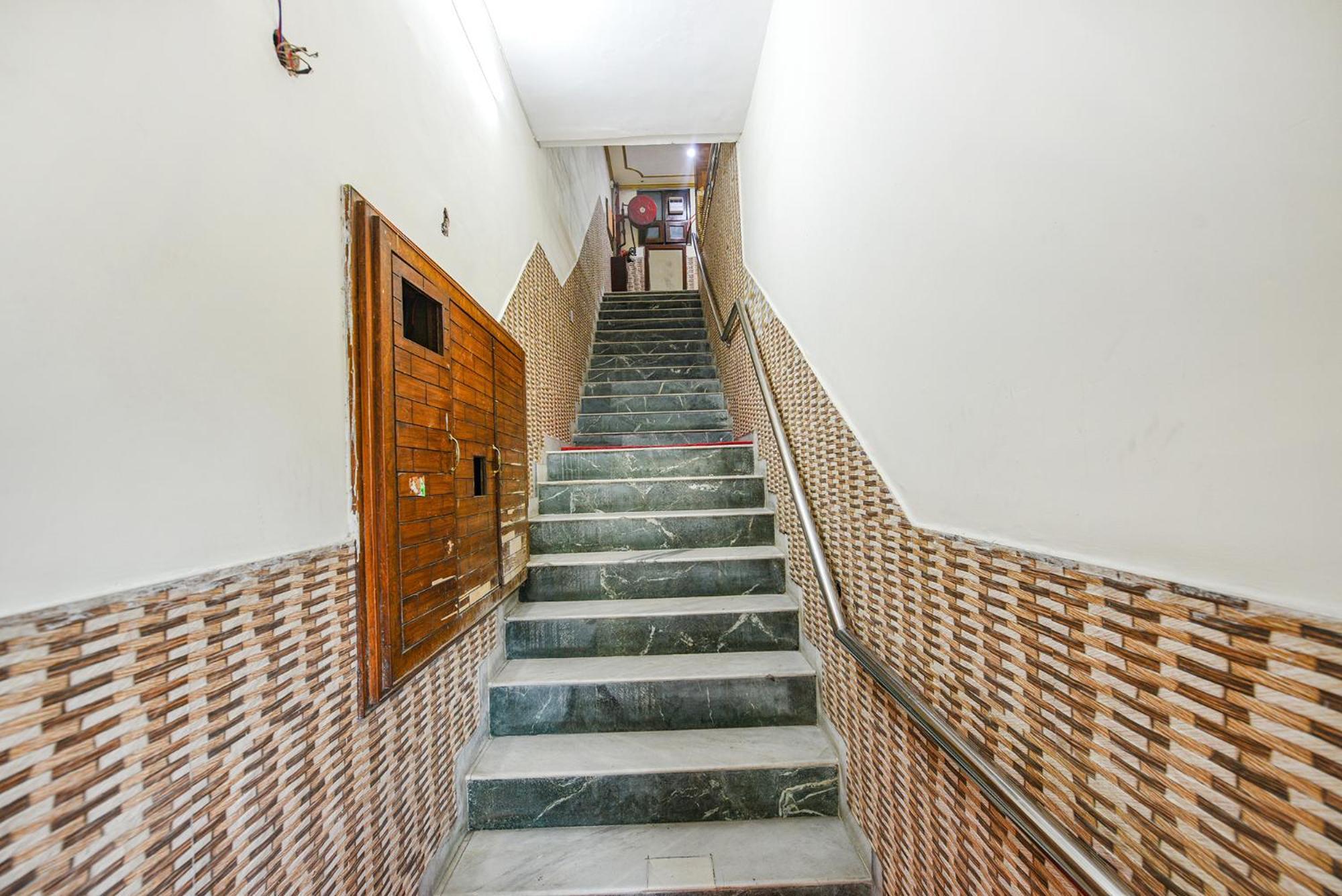 Fabhotel Royal Inn Chandigarh Ngoại thất bức ảnh